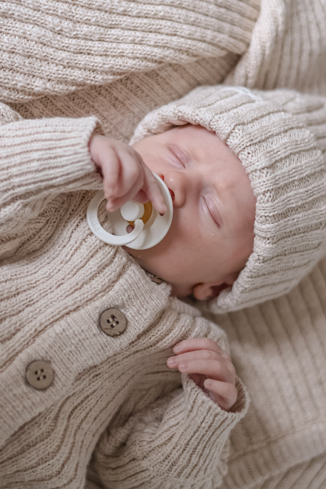 NEWBORN BABYMUTS Baby Coco (zonder PomPom)