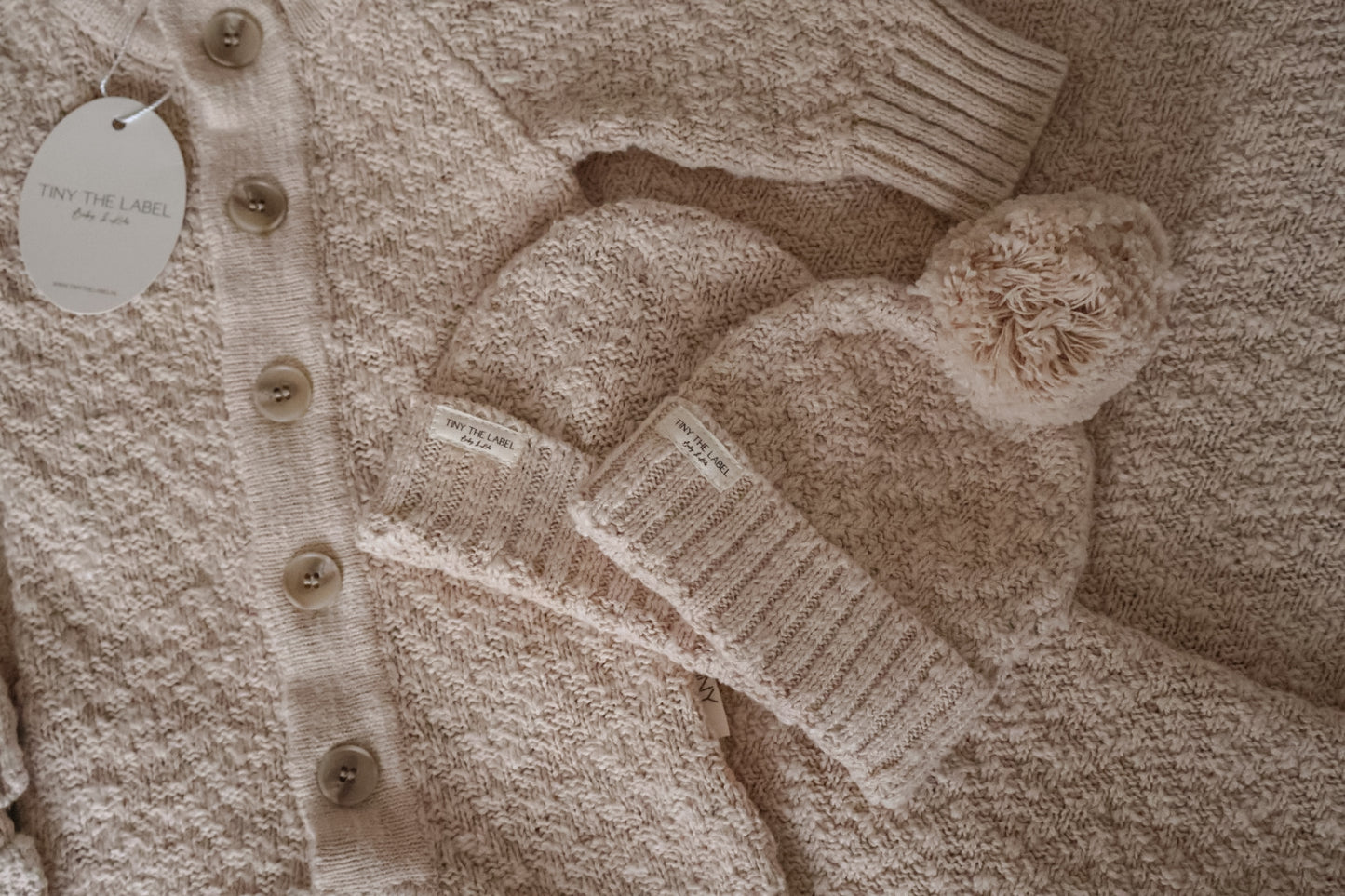 NEWBORN BABYMUTS Baby Nougat (zonder PomPom)